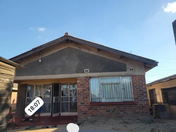 Spacious 5-Bedroom Home in Budiriro with Modern Amenities