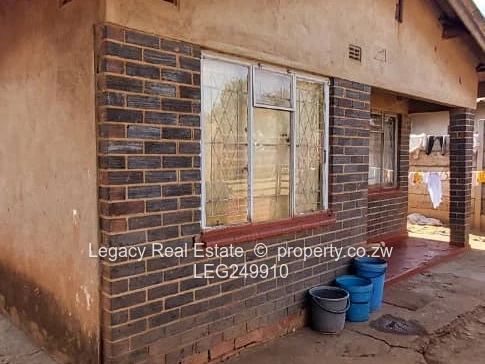 4-Bed Glen View Home - Walled Yard, Entertainment & Good ZESA