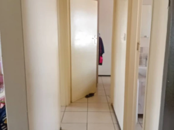 2 Bedroom Flat & Apartment