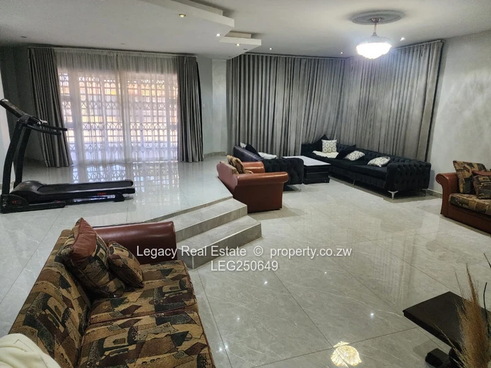 Executive Family Home With Walk-In Closet & Entertainment Area