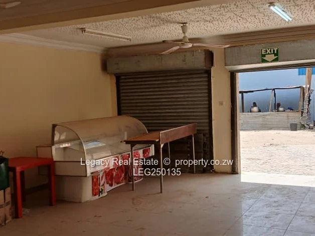 Southlea Park Retail Block with Borehole & Water Tank — 600m² (Sole Mandate)