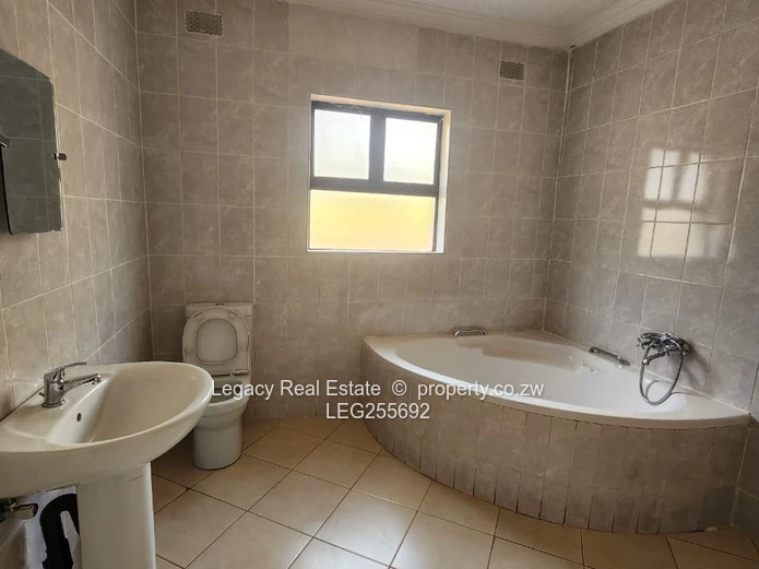 Spacious 4-Bed Brookview Home with Garden & Borehole