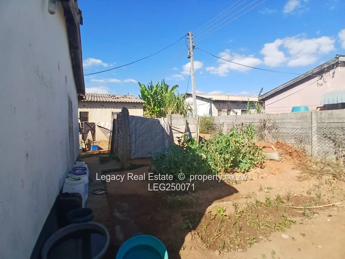 Gated 4-Bed Split-Level Home in Marondera (Sole Mandate)