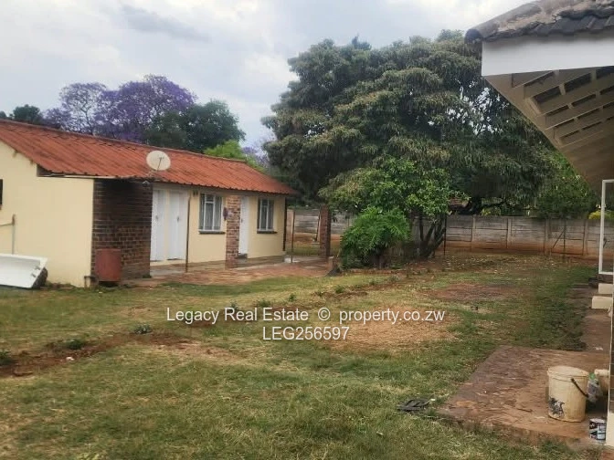 Spacious Marlborough commercial property  with Borehole & Garden and a 3roomed cottage