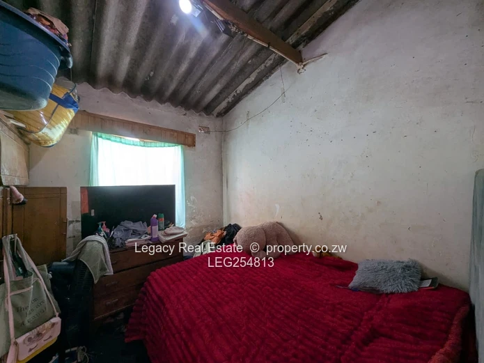 Walled Norton 2-Bed Bungalow on Main Road with Verandah (Sole Mandate)